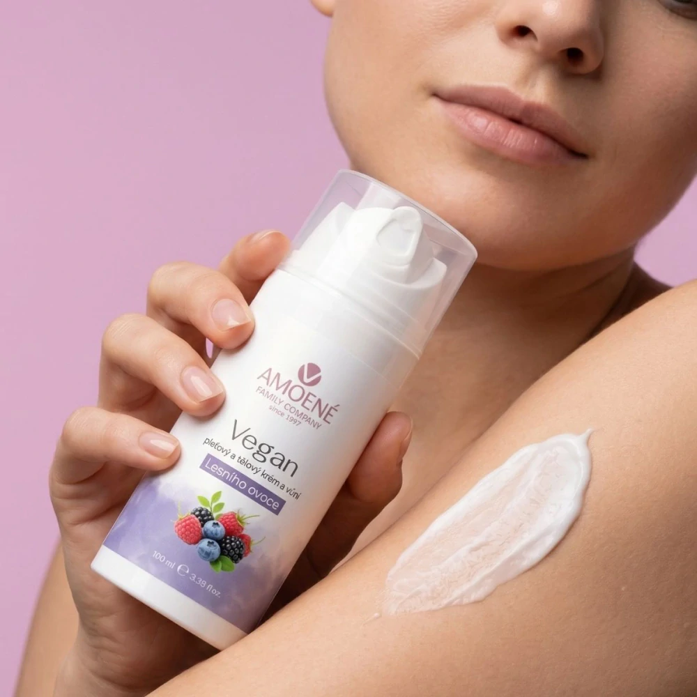 Veganský krém na pleť a tělo Lesní ovoce (100 ml)